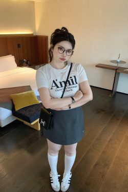 Plus Size Vintage Round Neck Slim Fit Short Crop T-Shirt with Sweetheart Letter Print - Slightly Chubby Aesthetic