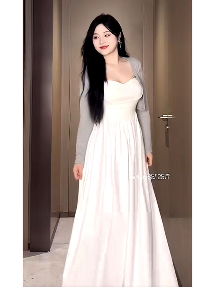 Plus-Size White Camisole Dress for Curvy Figures - French Style, Waist-Cinching, Flattering Sleeveless Summer Dress Plus-Size White Camisole Dress for Curvy Figures - French Style, Waist-Cinching, Flattering Sleeveless Summer Dress