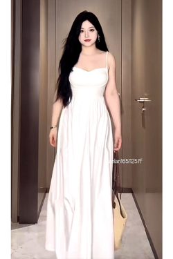 Plus-Size White Camisole Dress for Curvy Figures - French Style, Waist-Cinching, Flattering Sleeveless Summer Dress