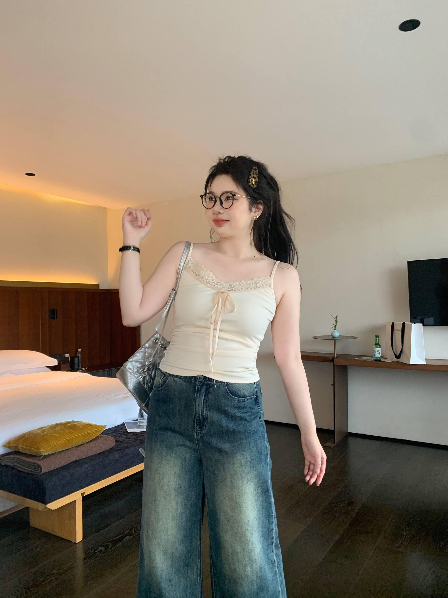 Plus Size White Lace Edge Layered Camisole Tank Top - Slightly Chubby Inner Layer, Perfect for Y2K and Korean Style Outfits Plus Size White Lace Edge Layered Camisole Tank Top - Slightly Chubby Inner Layer, Perfect for Y2K and Korean Style Outfits