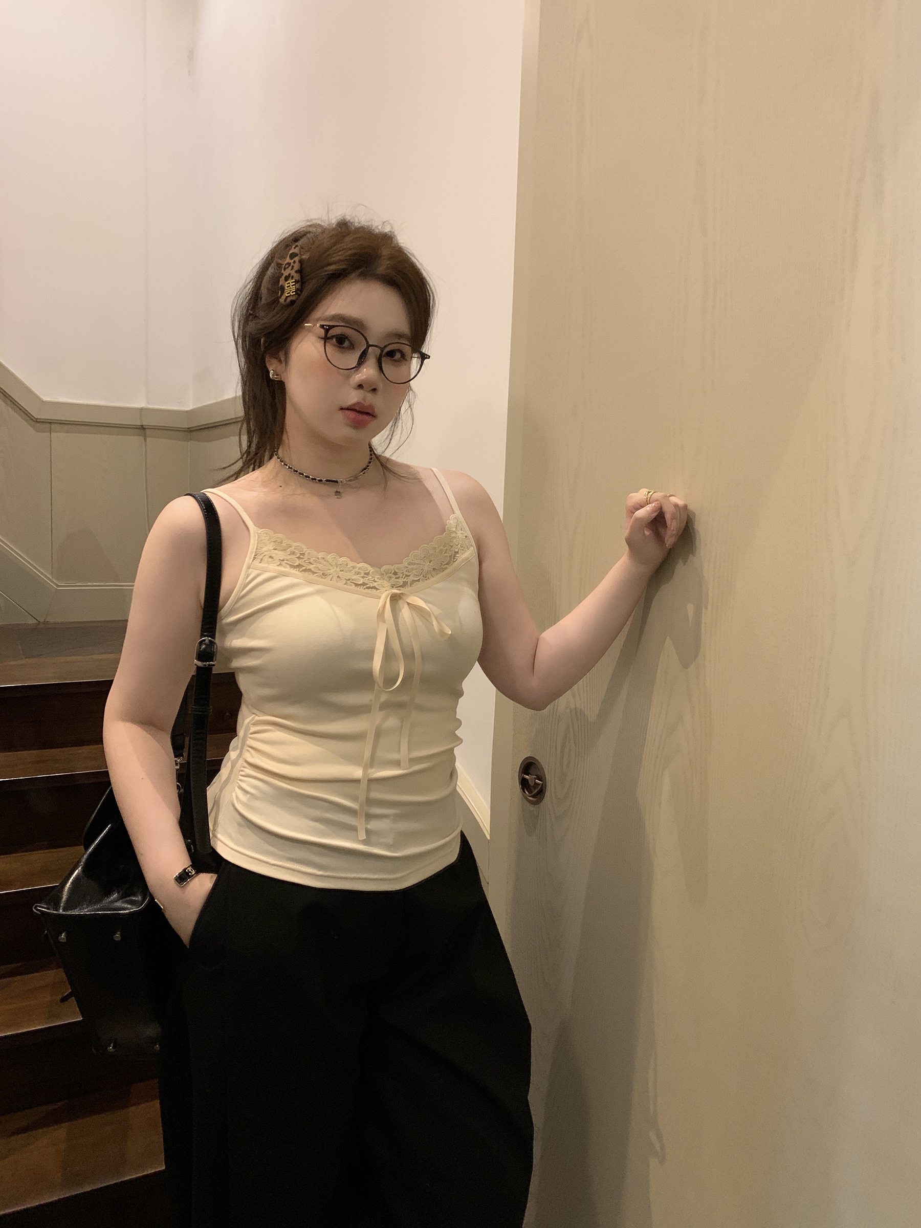 Plus Size White Lace Edge Layered Camisole Tank Top - Slightly Chubby Inner Layer, Perfect for Y2K and Korean Style Outfits Plus Size White Lace Edge Layered Camisole Tank Top - Slightly Chubby Inner Layer, Perfect for Y2K and Korean Style Outfits