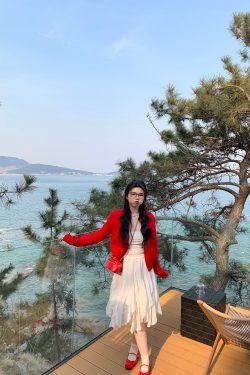 Plus-Size White Layered Chiffon Mesh Skirt, Irregular Hem, Manga-Style Sweet Bean Design, Trendy Korean Fashion