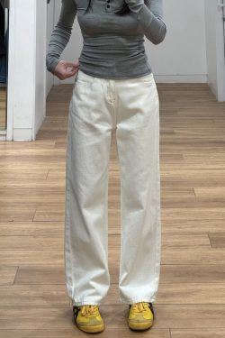 Plus Size Wide-Leg Straight-Leg Jeans for Women - White Loose Fit, Perfect for Pear-Shaped Bodies with Thick Legs and Wide Hips