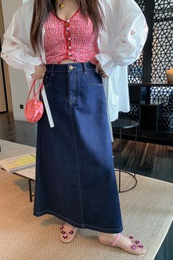 Plus-Size Women's A-Style Mid-Length Skirt & Straight-Leg Jeans - Spring/Summer 2025 Fashion Essentials