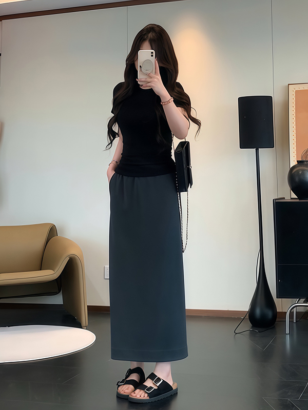 Plus-Size Women's Black High-Waisted Summer Skirt - Flattering Draped Long Design with Slit for Curvy Figures Plus-Size Women's Black High-Waisted Summer Skirt - Flattering Draped Long Design with Slit for Curvy Figures