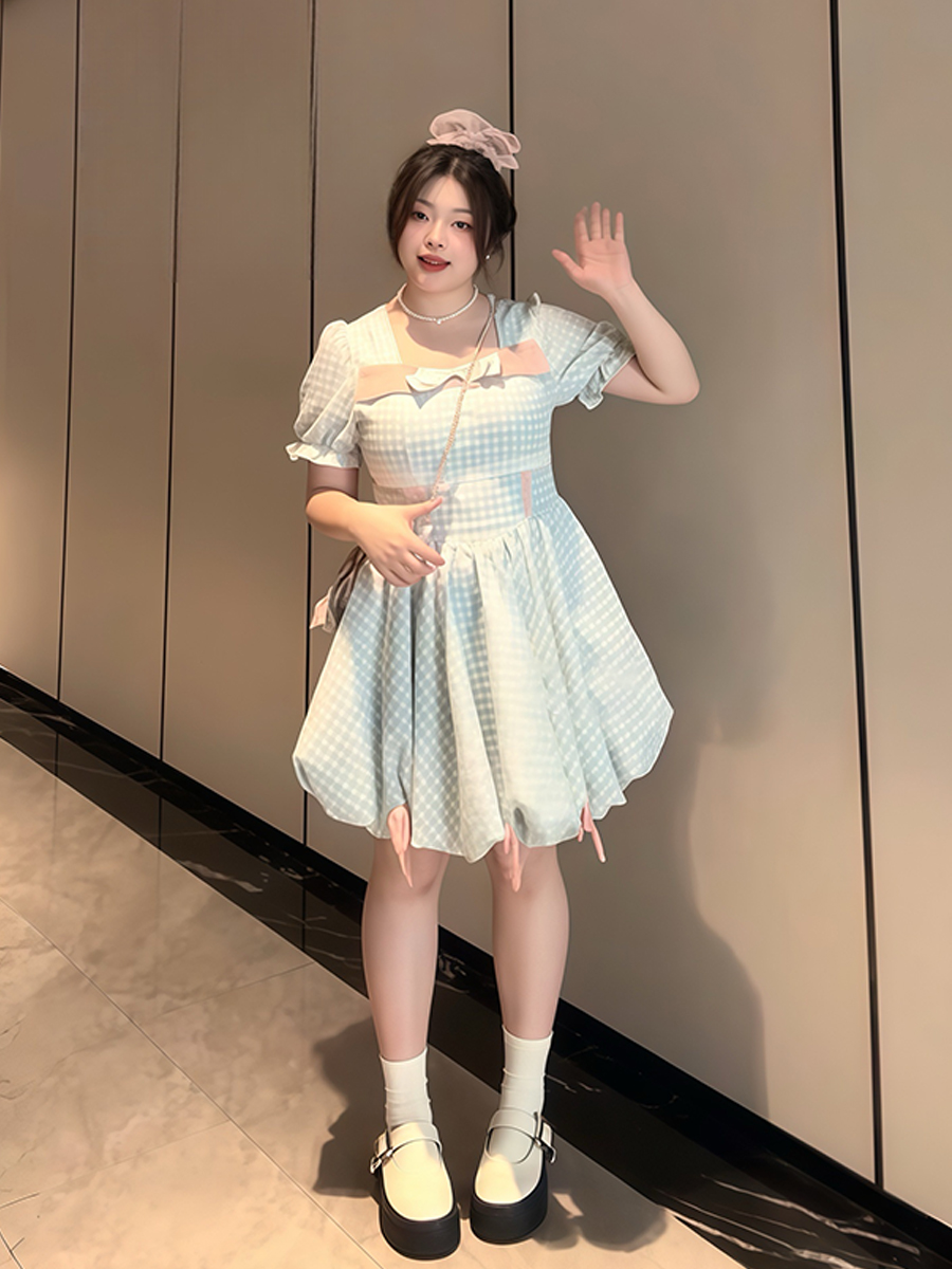 Plus-Size Women's Blue Plaid Short Sleeve Dress with Bow - Flattering Waist-Cinching Design for Summer 2025, Perfect for Curvy Figures Plus-Size Women's Blue Plaid Short Sleeve Dress with Bow - Flattering Waist-Cinching Design for Summer 2025, Perfect for Curvy Figures