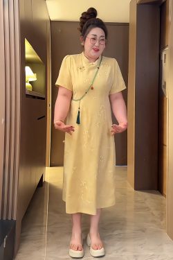 Plus-Size Women's Chinese Style Qipao Dress, Dark Pattern Tulle, Summer Button Design, Elegant National Wind Temperament