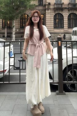 Plus-Size Women's Faux Two-Piece Spliced Top and Flower Bud Skirt Set - Elegant Slim-Fit Summer Fashion