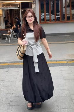 Plus-Size Women's Faux Two-Piece Spliced Top and Flower Bud Skirt Set - Elegant Slim-Fit Summer Fashion