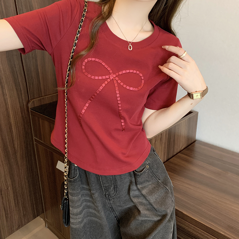 Plus-Size Women's French Bow Design Short Sleeve T-Shirt – Flattering Summer Top for Curvy Figures, Versatile Style Plus-Size Women's French Bow Design Short Sleeve T-Shirt – Flattering Summer Top for Curvy Figures, Versatile Style