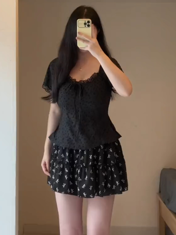 Plus-Size Women's French Lace V-Neck Short Sleeve T-Shirt - Summer Slim-Fit Top for Curvy Fashion, Casual Chic Style Plus-Size Women's French Lace V-Neck Short Sleeve T-Shirt - Summer Slim-Fit Top for Curvy Fashion, Casual Chic Style