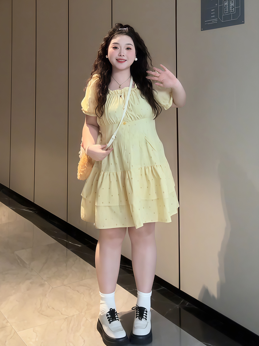 Plus-Size Women's French Polka Dot Puff Sleeve Dress, Square Neck, Waist-Cinching, Summer Fashion for Curvy Figures, Youthful Style Plus-Size Women's French Polka Dot Puff Sleeve Dress, Square Neck, Waist-Cinching, Summer Fashion for Curvy Figures, Youthful Style