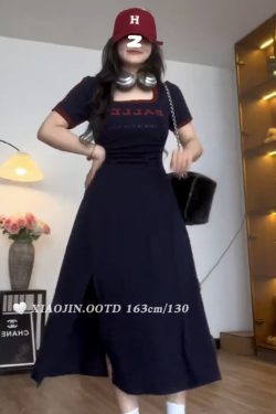 Plus-Size Women's French-Style U-Neck Dress - Flattering Summer Dress for Curvy Figures, Sporty Short Skirt Design