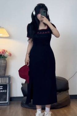 Plus-Size Women's French-Style U-Neck Dress - Flattering Summer Dress for Curvy Figures, Sporty Short Skirt Design