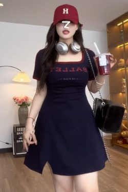 Plus-Size Women's French-Style U-Neck Dress - Flattering Summer Dress for Curvy Figures, Sporty Short Skirt Design