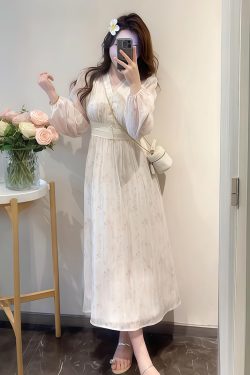 Plus-Size Women's French Vintage Lace Floral Dress - Spring Style, Waist-Cinching & Flattering for Curvy Women, Boho Chic