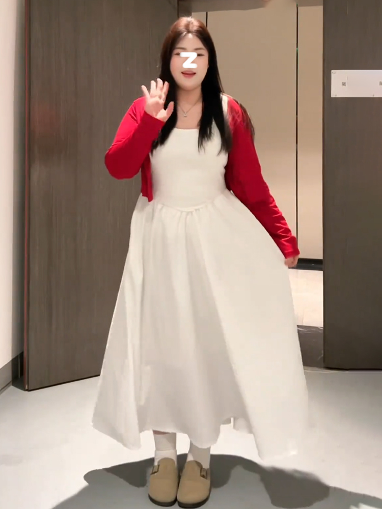 Plus-Size Women's Korean-Style Camisole Dress and Knitted Cardigan Set - 2025 Early Spring Collection Plus-Size Women's Korean-Style Camisole Dress and Knitted Cardigan Set - 2025 Early Spring Collection