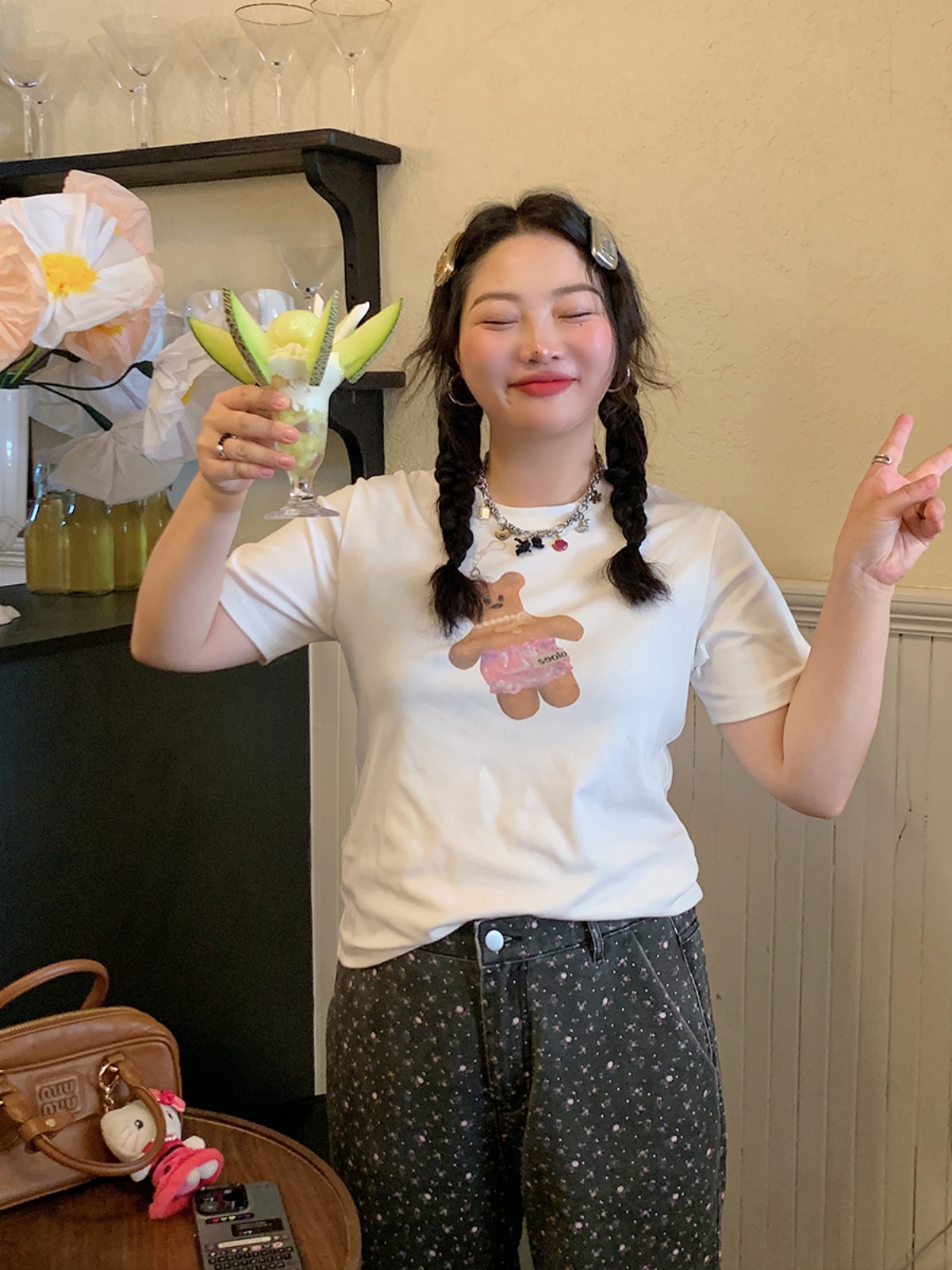 Plus Size Women's Little Bear Short Sleeve T-Shirt - 2025 New White Base Layer Top, Casual Korean Style Fashion Plus Size Women's Little Bear Short Sleeve T-Shirt - 2025 New White Base Layer Top, Casual Korean Style Fashion