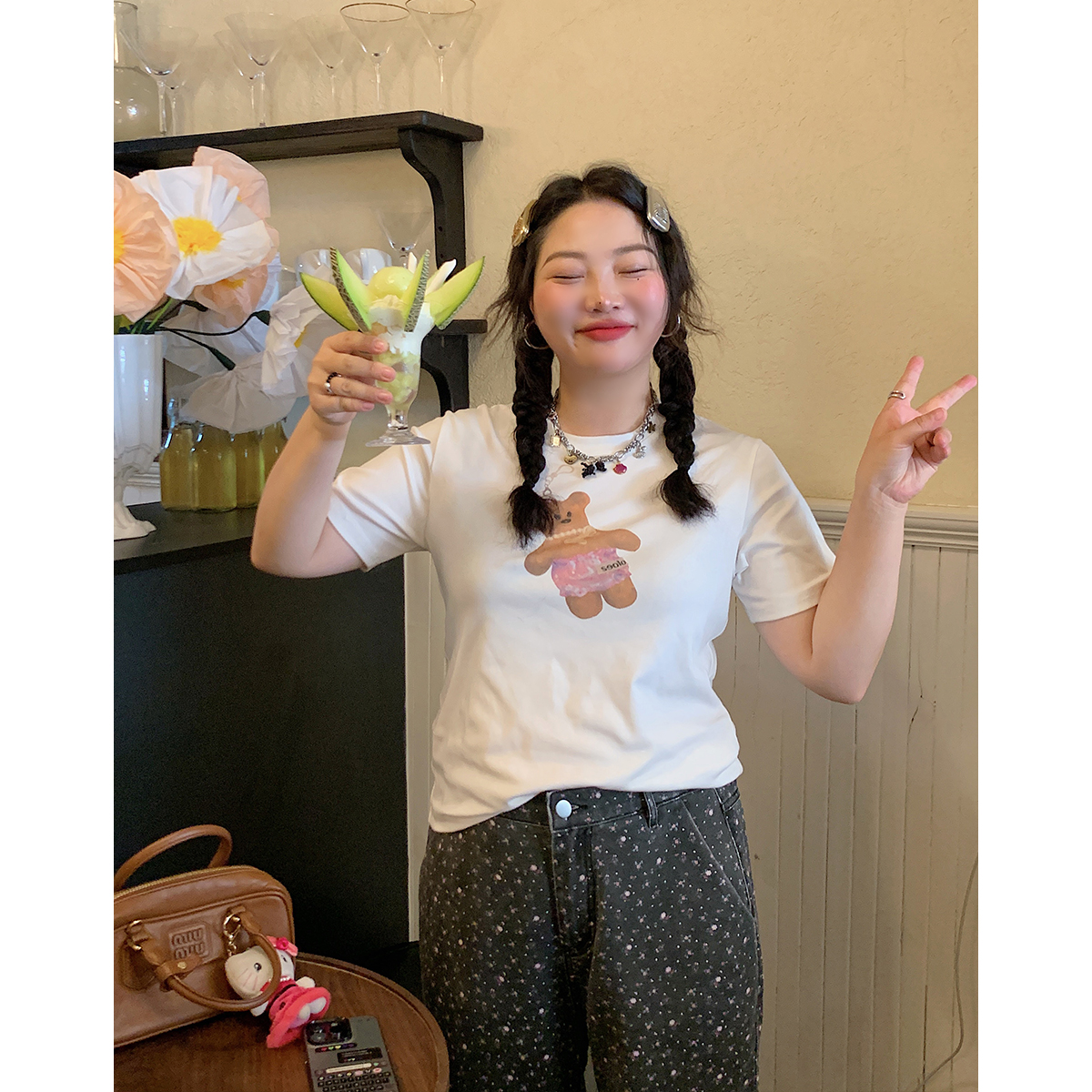 Plus Size Women's Little Bear Short Sleeve T-Shirt - 2025 New White Base Layer Top, Casual Korean Style Fashion Plus Size Women's Little Bear Short Sleeve T-Shirt - 2025 New White Base Layer Top, Casual Korean Style Fashion