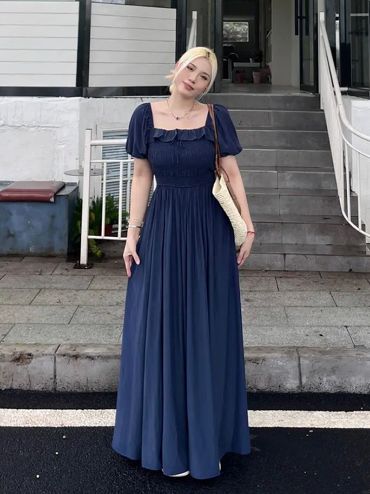 Plus-Size Women's Long Summer Dress with Slimming Effect, French Style Square Neck and Puff Sleeves, Elegant Curvy Fashion Plus-Size Women's Long Summer Dress with Slimming Effect, French Style Square Neck and Puff Sleeves, Elegant Curvy Fashion
