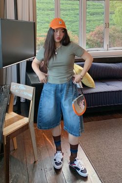 Plus Size Women's Loose Denim Shorts - Summer 2025 Slimming Five-Point Style for Casual Y2K Vibe
