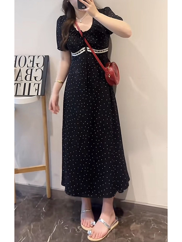 Plus-Size Women's Polka Dot Slimming Dress, Short Sleeve Summer Style, High-End French Temperament, Chic and Stylish for Everyday Wear Plus-Size Women's Polka Dot Slimming Dress, Short Sleeve Summer Style, High-End French Temperament, Chic and Stylish for Everyday Wear