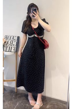 Plus-Size Women's Polka Dot Slimming Dress, Short Sleeve Summer Style, High-End French Temperament, Chic and Stylish for Everyday Wear