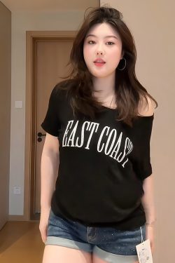 Plus-Size Women's Retro Letter Print Short-Sleeve T-Shirt - 2025 Summer Slanted Shoulder Top for Curvy Fashionistas