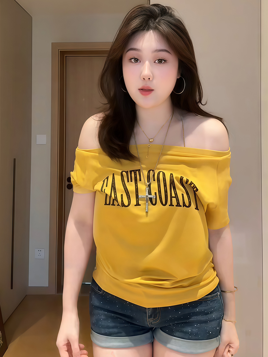 Plus-Size Women's Retro Letter Print Short-Sleeve T-Shirt - 2025 Summer Slanted Shoulder Top for Curvy Fashionistas Plus-Size Women's Retro Letter Print Short-Sleeve T-Shirt - 2025 Summer Slanted Shoulder Top for Curvy Fashionistas