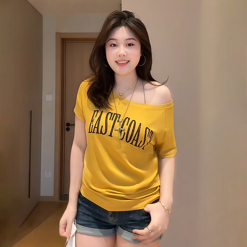 Plus-Size Women's Retro Letter Print Short-Sleeve T-Shirt - 2025 Summer Slanted Shoulder Top for Curvy Fashionistas Plus-Size Women's Retro Letter Print Short-Sleeve T-Shirt - 2025 Summer Slanted Shoulder Top for Curvy Fashionistas