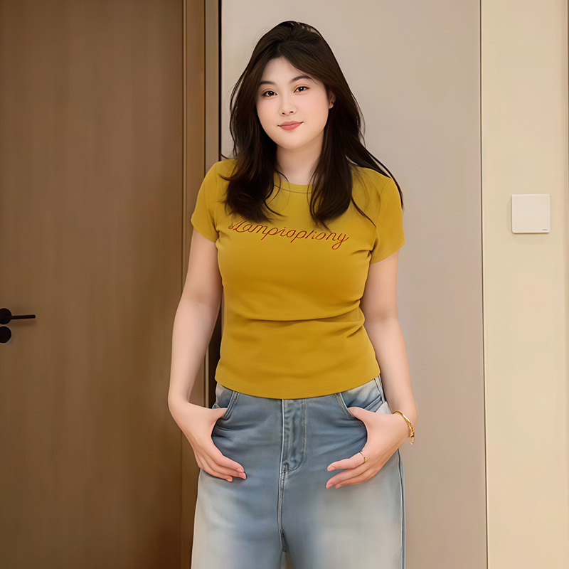 Plus-Size Women's Rhinestone Letter Cropped T-Shirt, American Style Slim Fit Short Sleeve Top for Summer Casual Wear Plus-Size Women's Rhinestone Letter Cropped T-Shirt, American Style Slim Fit Short Sleeve Top for Summer Casual Wear