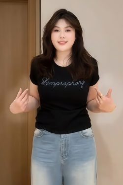 Plus-Size Women's Rhinestone Letter Cropped T-Shirt, American Style Slim Fit Short Sleeve Top for Summer Casual Wear