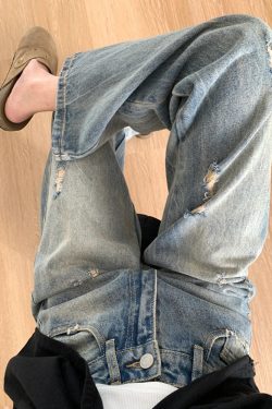 Plus-Size Women's Ripped Wide Leg Jeans for Pear-Shaped Bodies, Loose Straight Fit, Casual Y2K Style