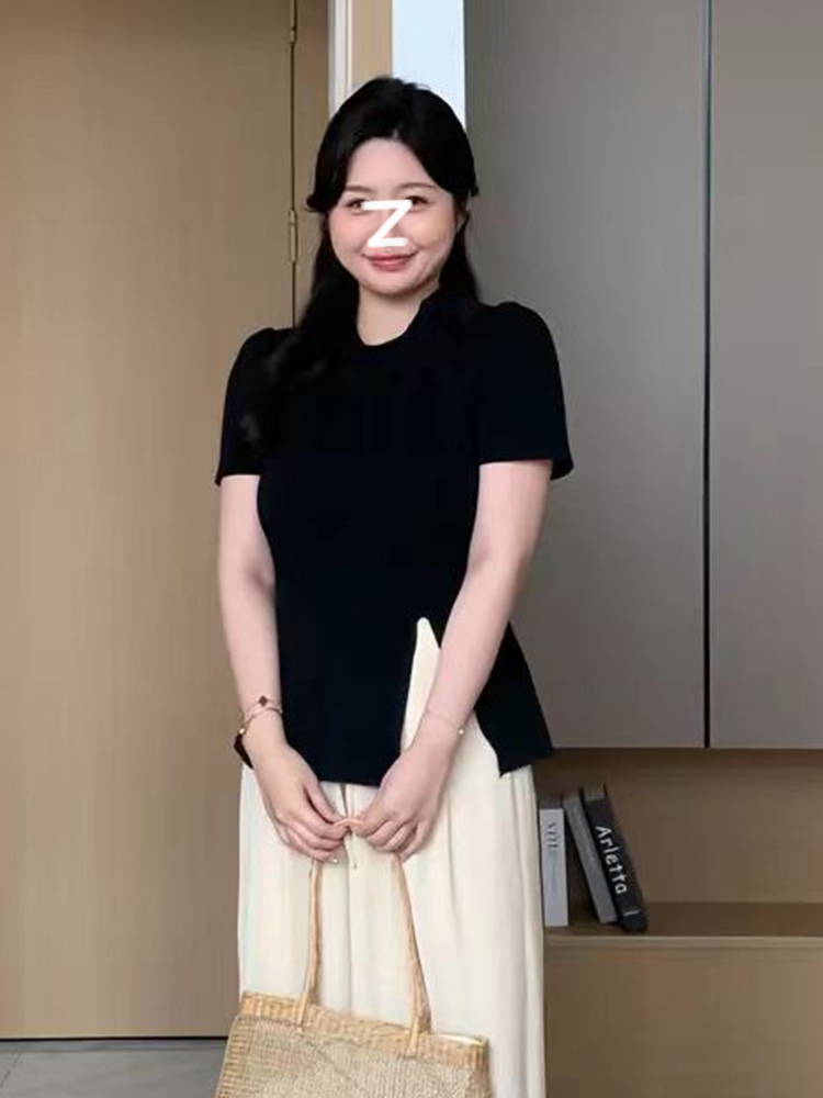 Plus-Size Women's Short Sleeve Irregular Split T-Shirt - Trendy Summer Top for Curvy Figures Plus-Size Women's Short Sleeve Irregular Split T-Shirt - Trendy Summer Top for Curvy Figures