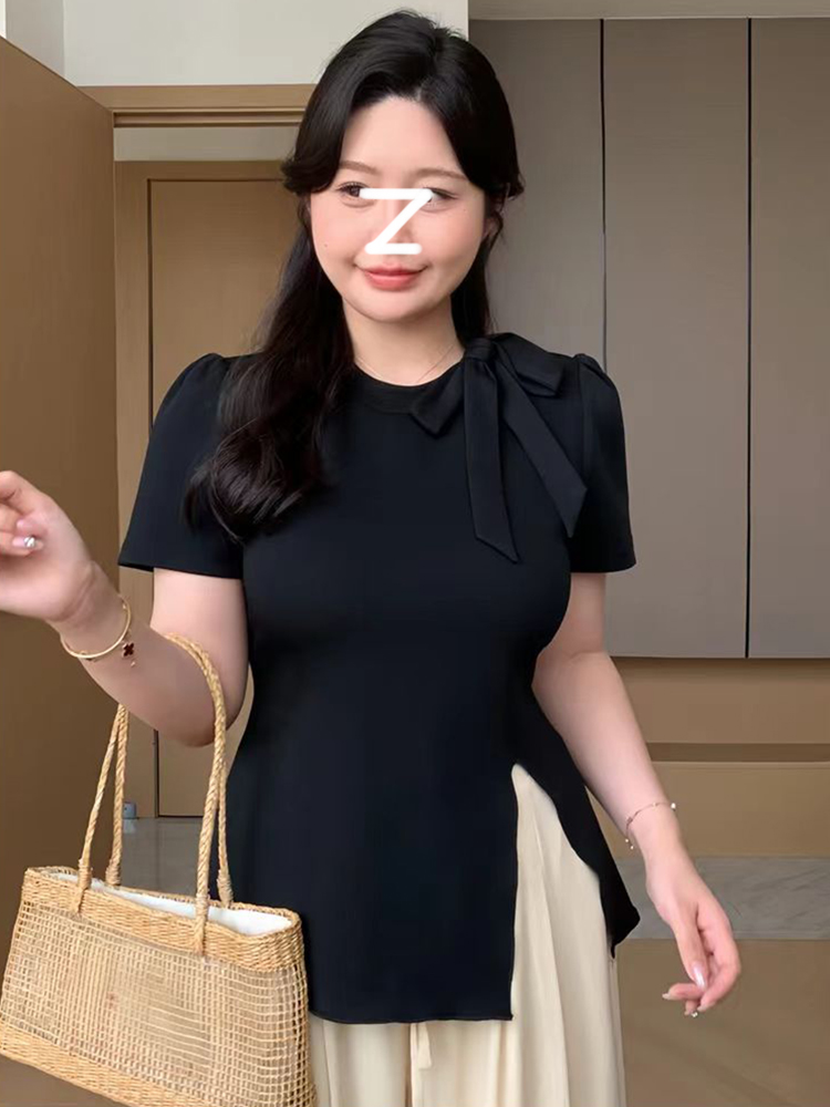 Plus-Size Women's Short Sleeve Irregular Split T-Shirt - Trendy Summer Top for Curvy Figures Plus-Size Women's Short Sleeve Irregular Split T-Shirt - Trendy Summer Top for Curvy Figures