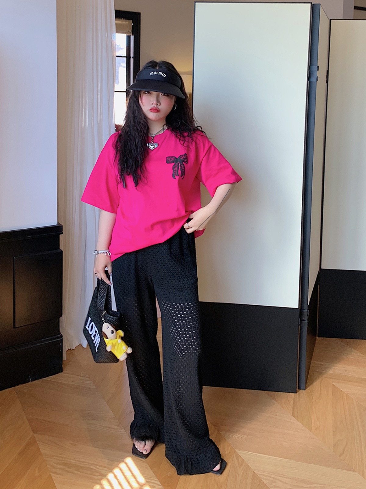 Plus Size Women's Short Sleeve T-Shirt, Summer 2025 Loose Fit Top, Flattering Belly-Covering Design, Casual Everyday Wear Plus Size Women's Short Sleeve T-Shirt, Summer 2025 Loose Fit Top, Flattering Belly-Covering Design, Casual Everyday Wear