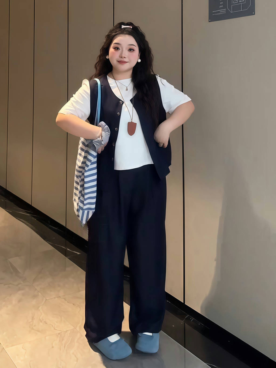 Plus-Size Women's Solid Color Short-Sleeve T-Shirt & Wide-Leg Pants Three-Piece Set - Versatile Summer Fashion Ensemble Plus-Size Women's Solid Color Short-Sleeve T-Shirt & Wide-Leg Pants Three-Piece Set - Versatile Summer Fashion Ensemble