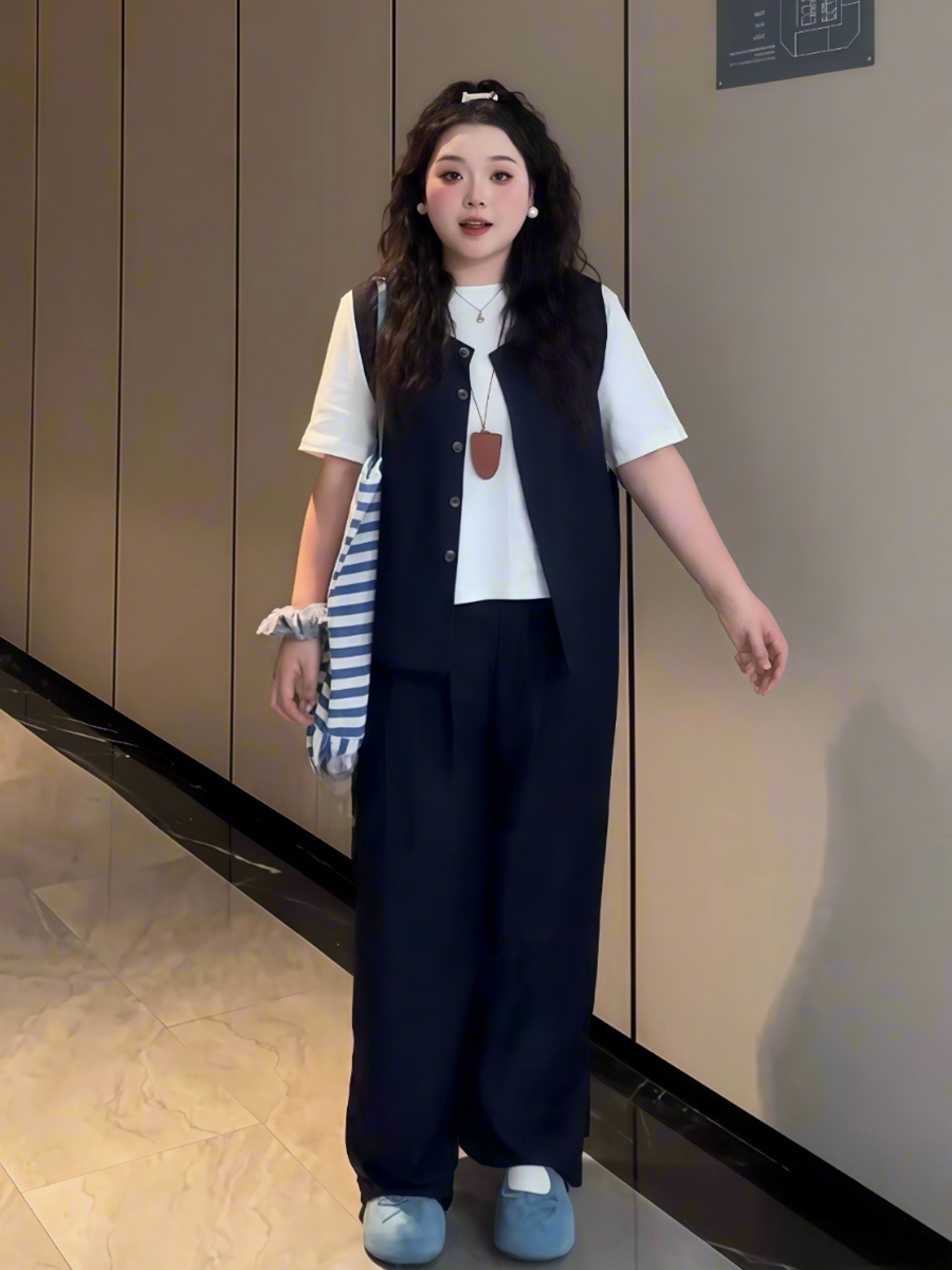 Plus-Size Women's Solid Color Short-Sleeve T-Shirt & Wide-Leg Pants Three-Piece Set - Versatile Summer Fashion Ensemble Plus-Size Women's Solid Color Short-Sleeve T-Shirt & Wide-Leg Pants Three-Piece Set - Versatile Summer Fashion Ensemble