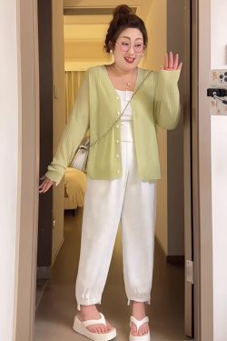 Plus Size Women's Summer Ice Silk Knitted Cardigan - Versatile Lightweight Jacket for Curvy Figures, Sun Protection Top, Air Conditioning Shirt