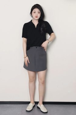 Plus Size Women's Summer Short Sleeve Ice Silk Polo Knitted Top, Slimming Design, Belly Covering, Lightweight Casual Wear