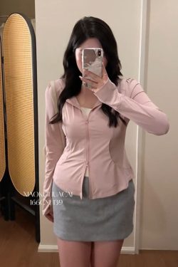 Plus Size Women's Summer Sports Cardigan - Thin Sun Protection Jacket for Cool Comfort - Slimming Outerwear for Chubby Fit