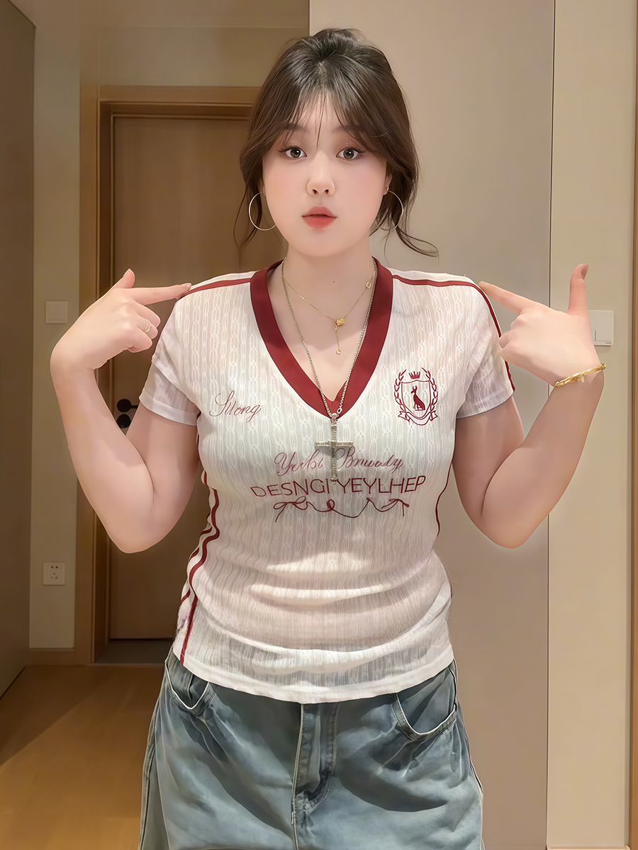 Plus-Size Women's V-Neck Sheer Lace Embroidered Short Sleeve T-Shirt - Summer Slim-Fit American Style for Curvy Figures Plus-Size Women's V-Neck Sheer Lace Embroidered Short Sleeve T-Shirt - Summer Slim-Fit American Style for Curvy Figures