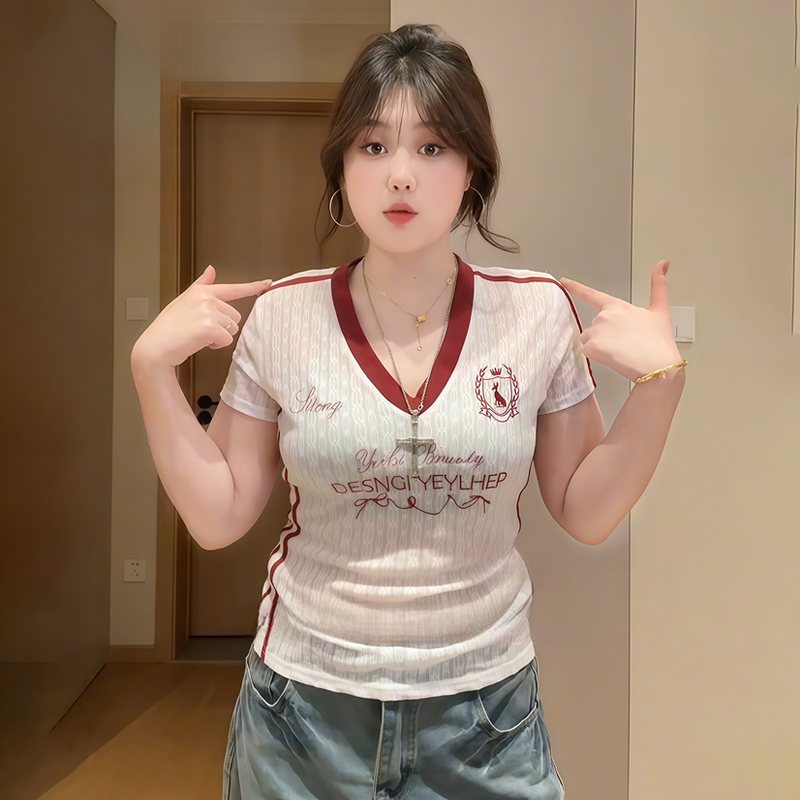 Plus-Size Women's V-Neck Sheer Lace Embroidered Short Sleeve T-Shirt - Summer Slim-Fit American Style for Curvy Figures Plus-Size Women's V-Neck Sheer Lace Embroidered Short Sleeve T-Shirt - Summer Slim-Fit American Style for Curvy Figures