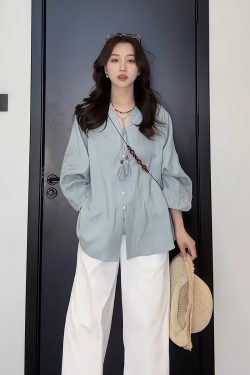 Plus-Size Women's Vintage Embroidered V-Neck Shirt - Loose, Flattering Summer Top for Curvy Figures - Versatile French Style