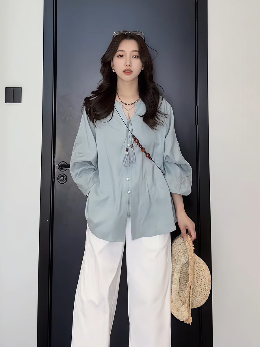 Plus-Size Women's Vintage Embroidered V-Neck Shirt - Loose, Flattering Summer Top for Curvy Figures - Versatile French Style Plus-Size Women's Vintage Embroidered V-Neck Shirt - Loose, Flattering Summer Top for Curvy Figures - Versatile French Style