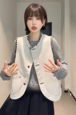 Plus-Size Women's Vintage Frayed Round-Neck Sleeveless Short Coat - Flattering Versatile Spring Vest for Trendy Plus-Size Fashion