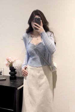 Plus Size Women's Vintage Knitted Vest Top and Slim-Fit Long Sleeve Cardigan Set for Spring and Autumn Fashion