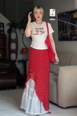 Plus Size Women's Vintage Letter Print Short Sleeve T-Shirt Summer Outfit with Red Polka Dot Skirt Two-Piece Set