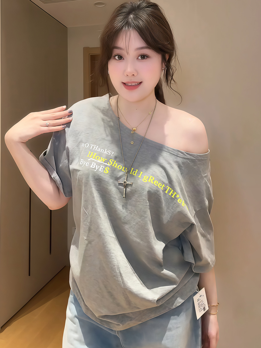 Plus-Size Women's Vintage Off-Shoulder Short Sleeve T-Shirt, Loose-Fitting Summer Top for Curvy Figures, Chic and Slimming Style Plus-Size Women's Vintage Off-Shoulder Short Sleeve T-Shirt, Loose-Fitting Summer Top for Curvy Figures, Chic and Slimming Style