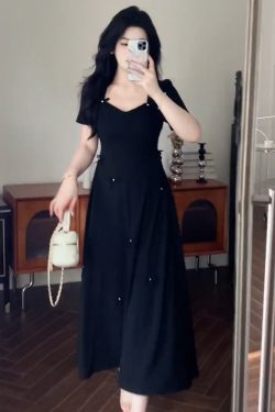 Plus-Size Women's Waist-Cinching Little Black Dress, French Tea Break Style, Summer Collection for Curvy Fashion, Chic Niche Design.